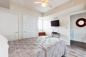 WI23 Water Street Condos Unit 808