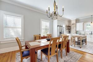 Historic, updated home near downtown with private yard, WiFi, & AC