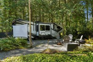 The "Waldorf Astoria of RVs" A Five-Star Forest Escape