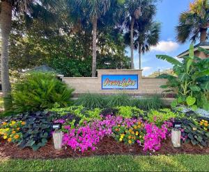 1501 Ocean Lakes Pet Friendly Golf Cart