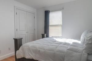 Spacious 3BR Home Near Newark Airport