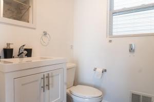 Spacious 3BR Home Near Newark Airport