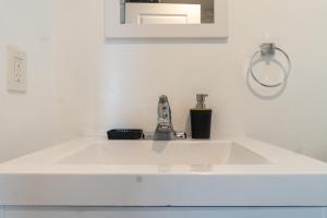 Spacious 3BR Home Near Newark Airport