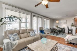Beach + Pool Access: Resort Getaway in Galveston!