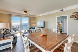 Unwind Poolside, Walk to Shore! 12th-Floor PCB Gem