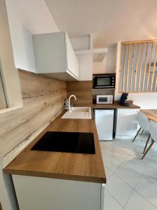 Studio with access to pool