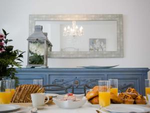 Holidays2Malaga Cuarteles Premium AACC Central