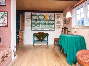 7 person holiday home in Glesborg