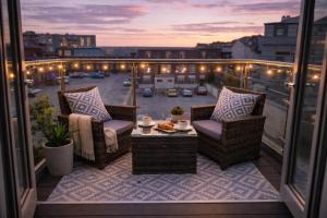 The Penthouse Margate, Balconies, Sea View, Gated Parking, Air Con!