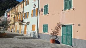 La casetta a due passi dal mare- 30 steps from the beach - sea wiew