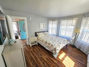 Spacious 4BD apt Sleeps 9 Pets Ok 2 FREE Parkin