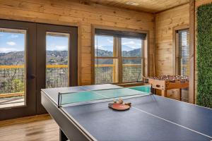 Jerne To The Top cabin