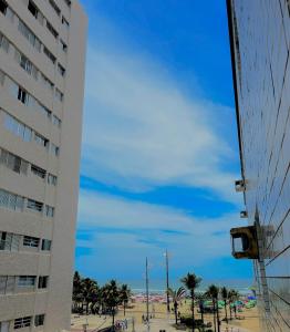 Acorde com o Som do Mar Apto Pé na Areia na Vila Tupi Praia Grande