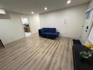 Downtown Vancouver Cozy Room - Near SkyTrain, BC Place & Free Parking