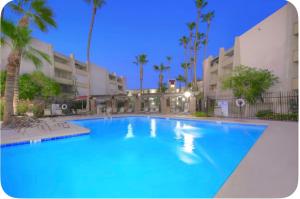 2 bedroom 1st floor condo near Scottsdale Old Town