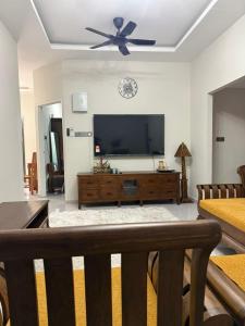 Dar Aura Homestay