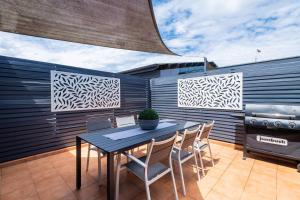 Summercloud - Huge Premium 2BR Apt on Huskisson Main Street By Nautilus Apartments Jervis Bay