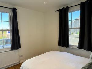 Stylish 2-Bed Stay in SE London