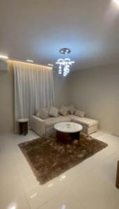 Elite Apartment in Gameat Al Dowal St