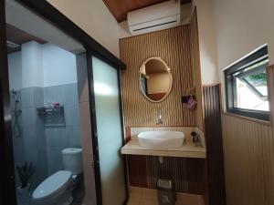 Adila Warung and Homestay