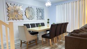 Multiple Family Homes - 18 Bed10 BathPools&Spasup to 50 guest