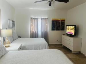 Guest house close to Universal Studios