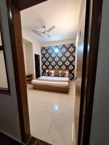 HAVEN HEIGHTS HOTEL NOIDA SECTOr 18