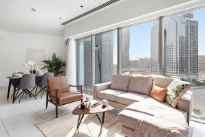 Silkhaus Vacation Homes Modern Studio in Central Park Tower DIFC