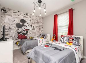 Luxury Villa 9 BdrmPool at Solara Resort