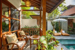 2BR Tropical Pool Villa Near Pererenan Beach