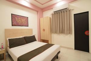 Hotel Grand Capitol Near Railway Station