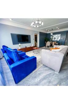 Elegant classy apartment with swimming pool ,fully equipped gym ,child play area and close proximity to shopping malls and great breathtaking views