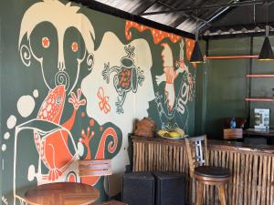 Hillside Hostel & Bungalows