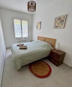 4-bedroom house with a pool