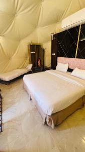 RUM FIRAS lUXURY CAMP