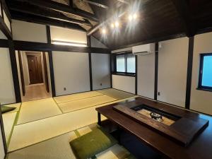 Guesthouse & BAR 2nd Inaka AWAY