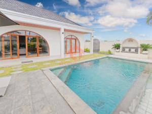 Luxury 2BR Uluwatu Villa B Pool & Wi-Fi