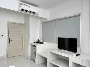 Center Point Resident