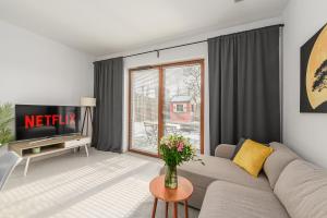 Lumina I Premium 3BR Apartment with Private Garden I Parking