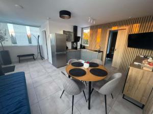 Tęczowy Domek 2 Balia z hydromasażem