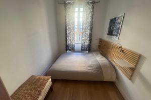 Bright Apartment & Balcony - Old Nice & Sea