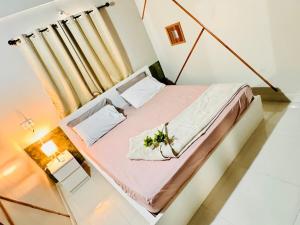 407 Airy King Bed Full Kitchen One Bed room