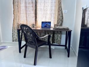 407 Airy King Bed Full Kitchen One Bed room