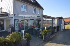 Mellys Café & Store