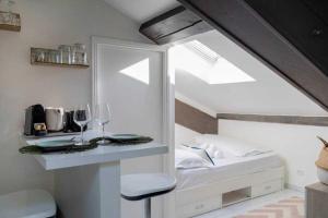 Dify Dugas Montbel - Peninsula