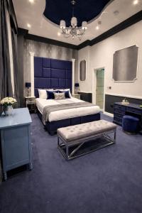 Seconds from Bond Street Station -Luxury Studio