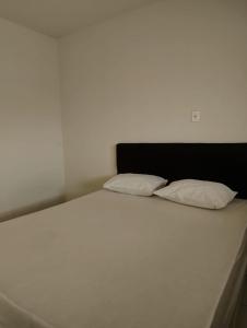 Casa duplex - 2 quartos - próximo ao Centro e Praias