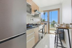 New Luxury Apartment 103sqm with Sea View Unlimited Wi-Fi Optical Fiber