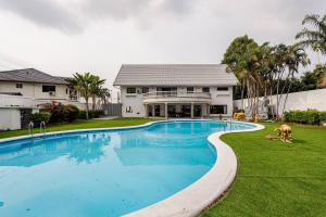 Millionaires Mansion- 5 BR Luxury Estate