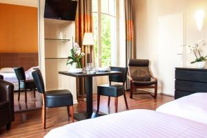 Garden & City Luxeuil Ex Le Métropole et Les Thermes